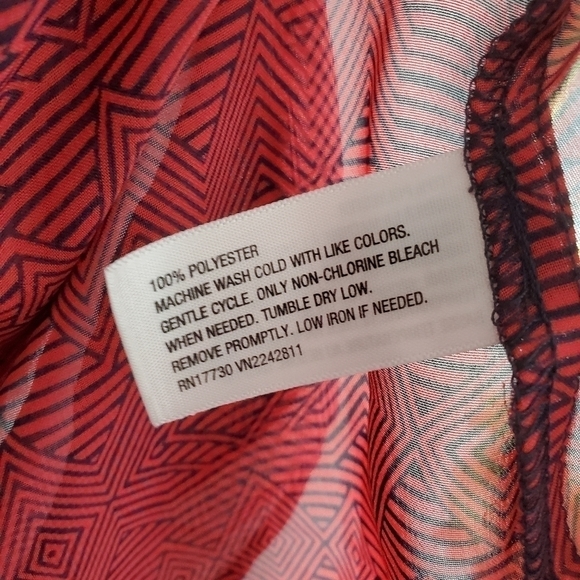 Xhileration | Small | Sheer Heart Cut-Out Blouse - Picture 4 of 7